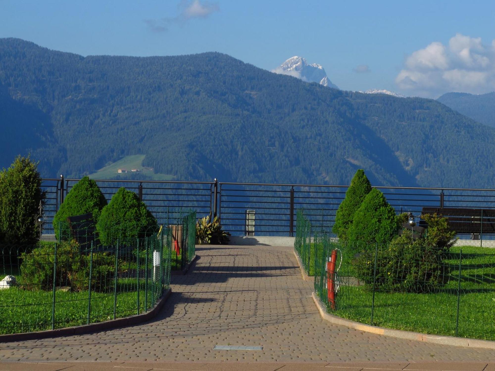 Hotel Amaten Brunico Exterior photo