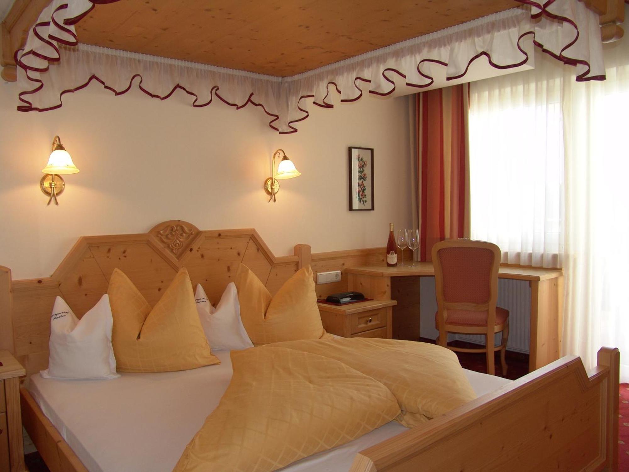 Hotel Amaten Brunico Exterior photo