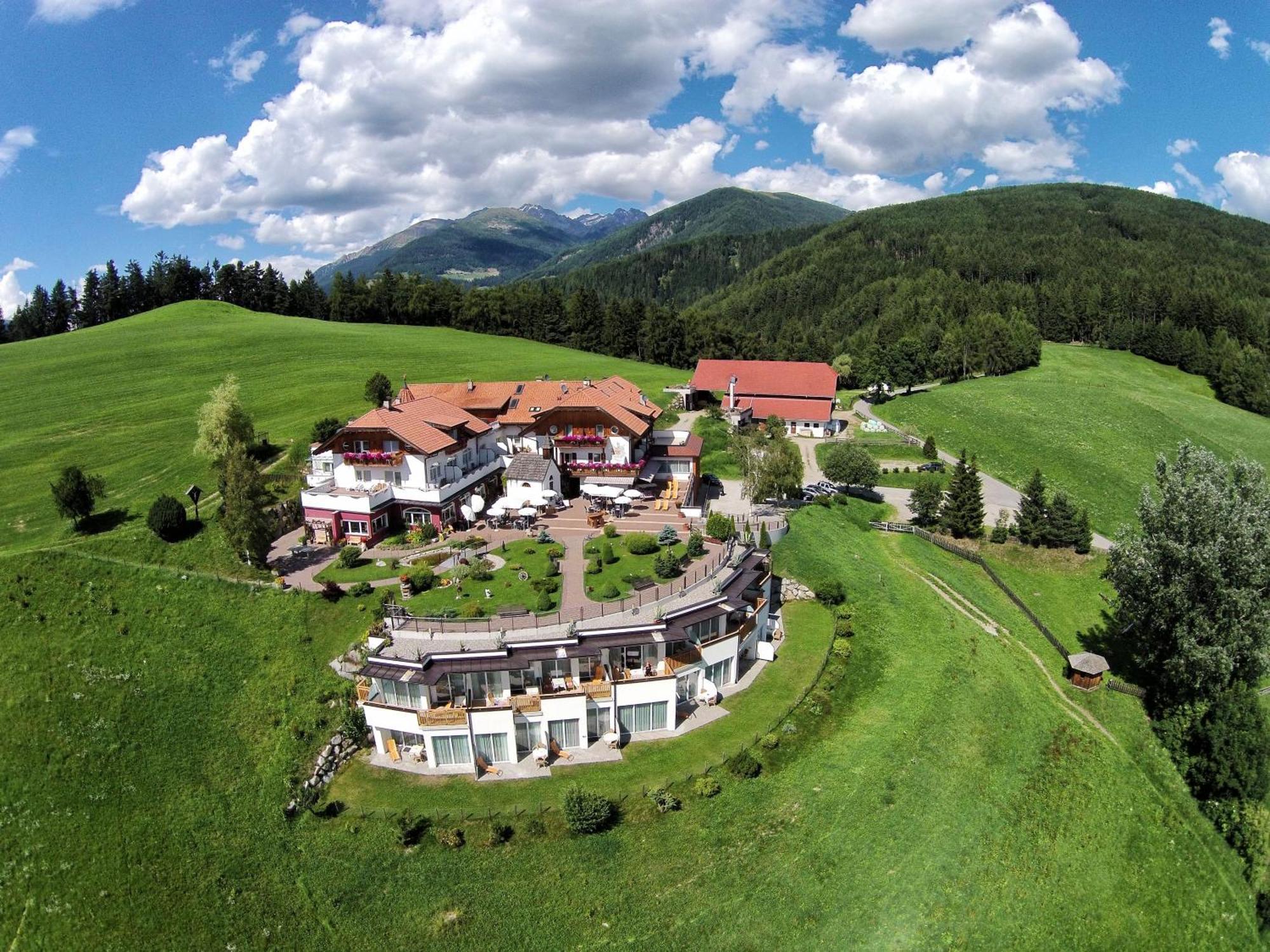 Hotel Amaten Brunico Exterior photo