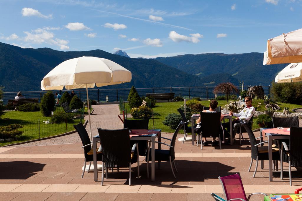 Hotel Amaten Brunico Exterior photo