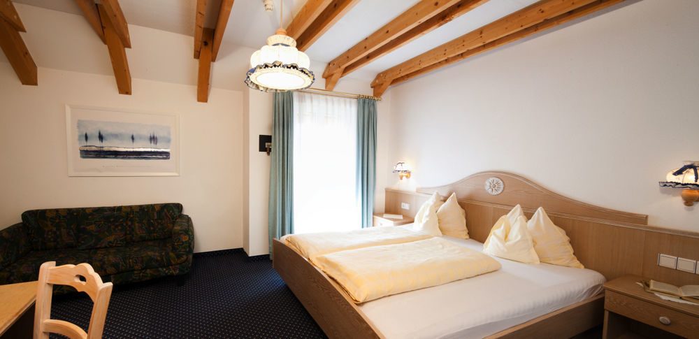 Hotel Amaten Brunico Exterior photo