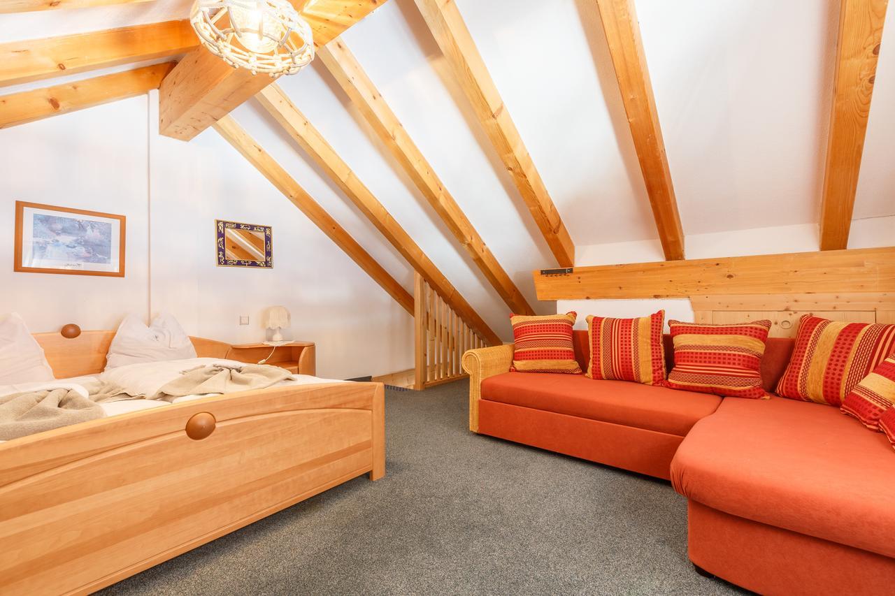 Hotel Amaten Brunico Exterior photo